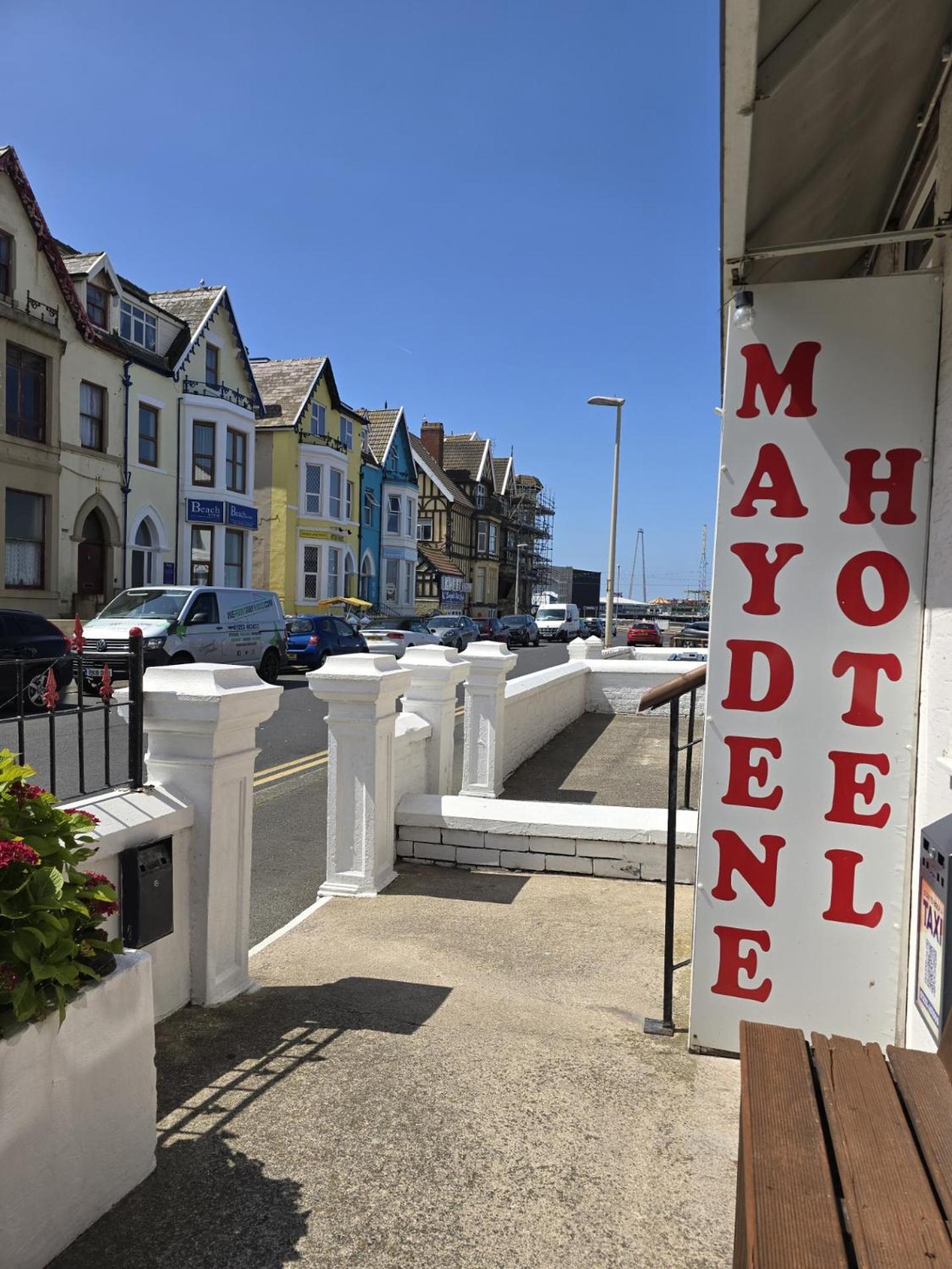 Maydene 2*