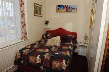 Maydene Guest house